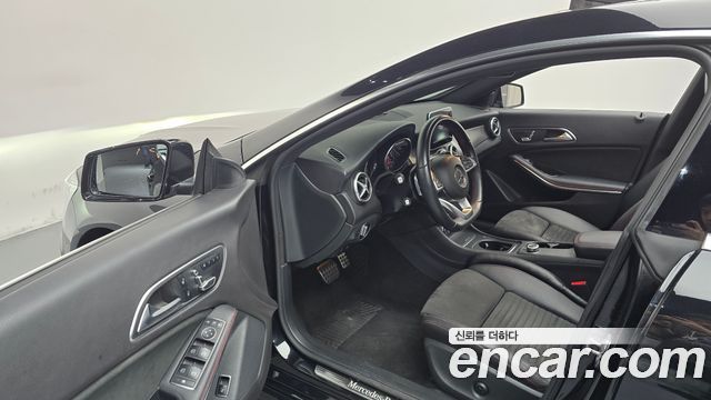 Mercedes-Benz CLA-Class (C117) CLA220 AMG Line 2018 — фото 10