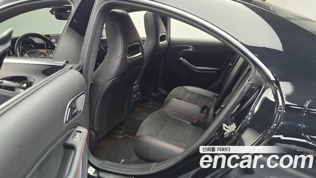 Mercedes-Benz CLA-Class (C117) CLA220 AMG Line 2018 — фото 11