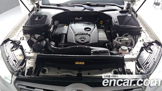 Mercedes-Benz GLC-Class (X253) GLC300e 4MATIC 2021 — фото 6