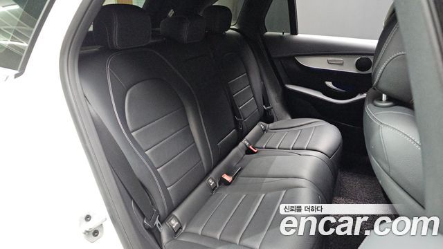 Mercedes-Benz GLC-Class (X253) GLC300e 4MATIC 2021 — фото 11
