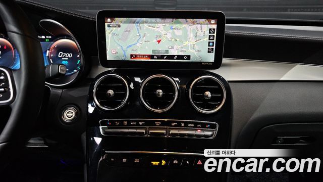 Mercedes-Benz GLC-Class (X253) GLC300e 4MATIC 2021 — фото 12