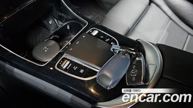 Mercedes-Benz GLC-Class (X253) GLC300e 4MATIC 2021 — фото 16