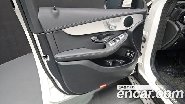 Mercedes-Benz GLC-Class (X253) GLC300e 4MATIC 2021 — фото 24