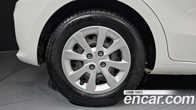 Kia Pride 5DR 1.4 MPI Trendy 2016 — фото 5
