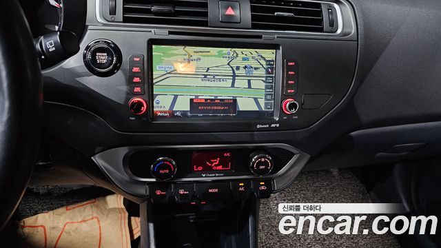 Kia Pride 5DR 1.4 MPI Trendy 2016 — фото 14