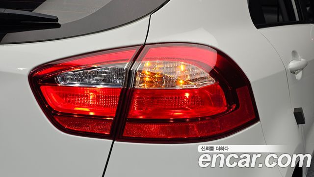 Kia Pride 5DR 1.4 MPI Trendy 2016 — фото 23