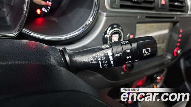 Kia Pride 5DR 1.4 MPI Trendy 2016 — фото 28