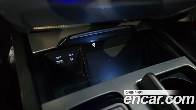 Genesis G80 3.3 GDI Luxury 2017 — фото 18