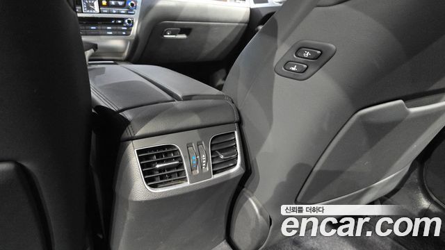 Genesis G80 3.3 GDI Luxury 2017 — фото 28