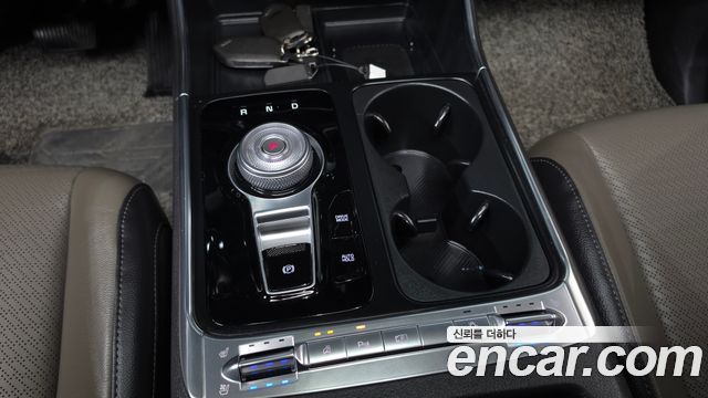 Kia Carnival (IV) Gasoline 9-Seater Noblesse 2025 — фото 9