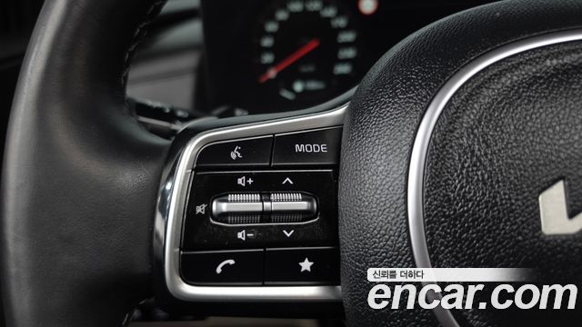 Kia Carnival (IV) Gasoline 9-Seater Noblesse 2025 — фото 16