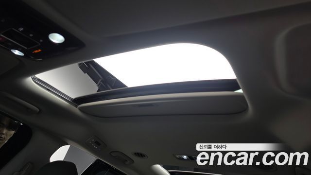 Kia Carnival (IV) Gasoline 9-Seater Noblesse 2025 — фото 17