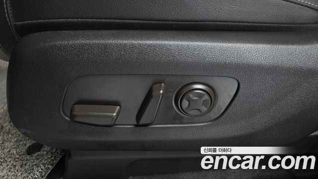Kia Carnival (IV) Gasoline 9-Seater Noblesse 2025 — фото 31