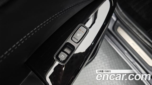 Kia K7 Premier 3.0 LPI Prestige 2020 — фото 18