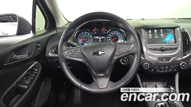 Chevrolet Cruze 1.4 Turbo LT Deluxe 2017 — фото 12