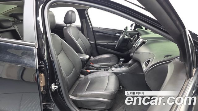 Chevrolet Cruze 1.4 Turbo LT Deluxe 2017 — фото 26