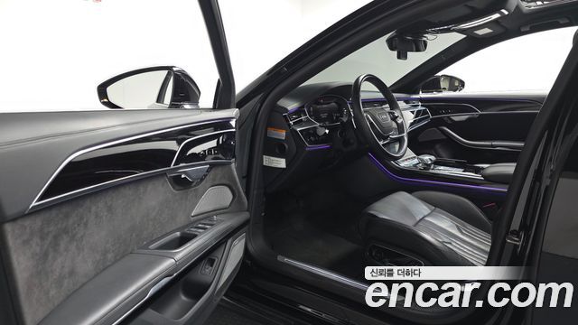 Audi A8 (D5) 55 TFSI Quattro LWB 2021 — фото 10