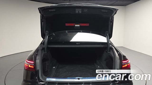 Audi A8 (D5) 55 TFSI Quattro LWB 2021 — фото 20