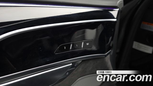 Audi A8 (D5) 55 TFSI Quattro LWB 2021 — фото 27
