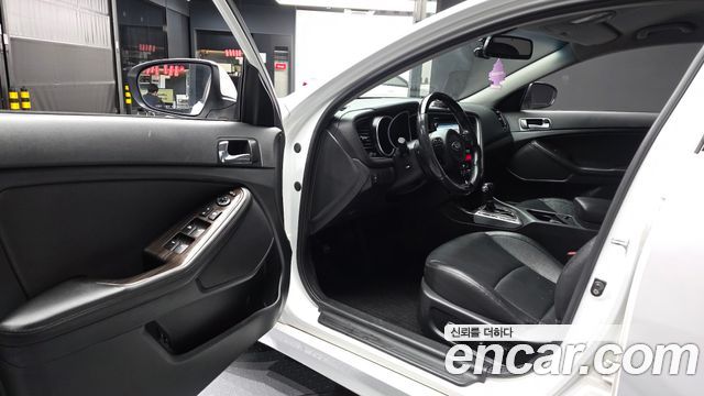 Kia K5 LPI Prestige 2014 — фото 10