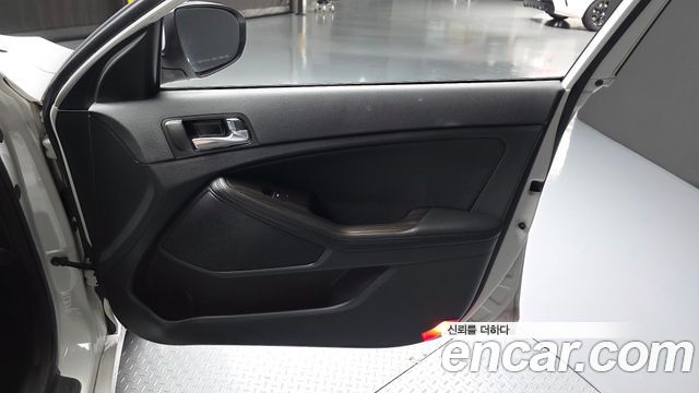 Kia K5 LPI Prestige 2014 — фото 24