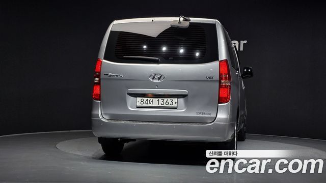 Hyundai Grand Starex 3-Seater VAN CVX Luxury 2014 — фото 4
