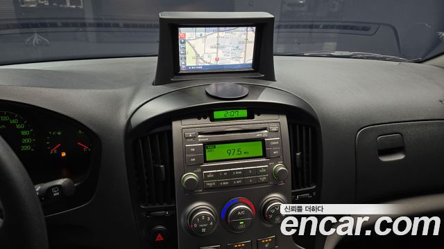 Hyundai Grand Starex 3-Seater VAN CVX Luxury 2014 — фото 14
