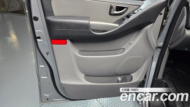 Hyundai Grand Starex 3-Seater VAN CVX Luxury 2014 — фото 18