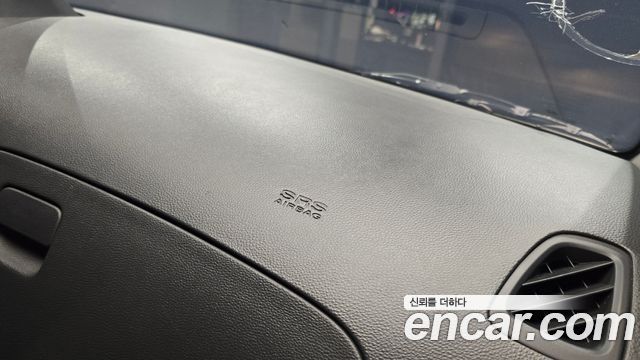 Hyundai Grand Starex 3-Seater VAN CVX Luxury 2014 — фото 20