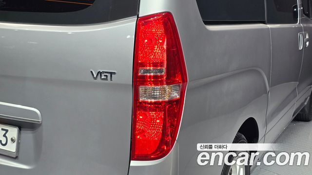 Hyundai Grand Starex 3-Seater VAN CVX Luxury 2014 — фото 23