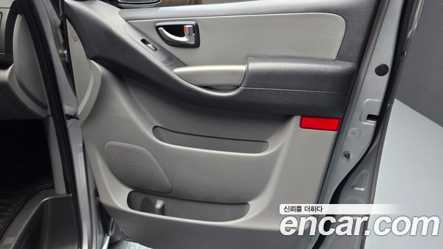 Hyundai Grand Starex 3-Seater VAN CVX Luxury 2014 — фото 25