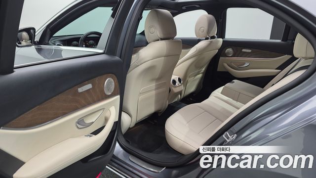 Mercedes-Benz E-Class (W213) E250 Exclusive 2022 — фото 11