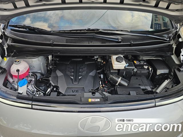 Hyundai Staria L3.5 Cargo 5-Seater Modern 2025 — фото 2