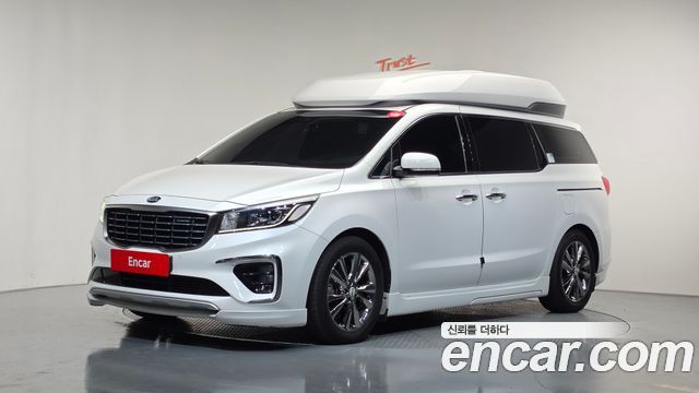Kia Carnival 9-Seater Hi-Limousine Prestige 2019 — фото 1