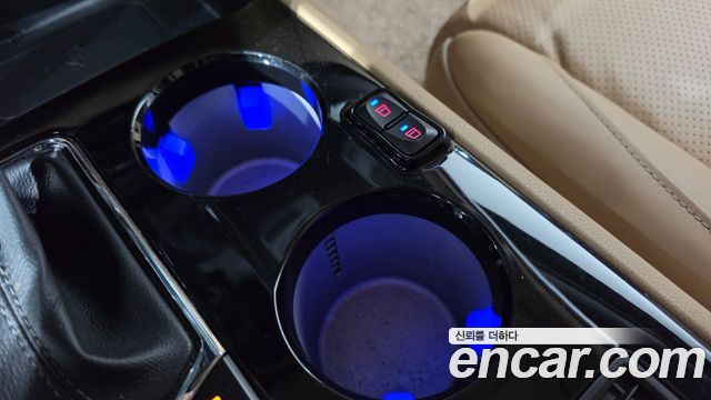 Kia Carnival 9-Seater Hi-Limousine Prestige 2019 — фото 15