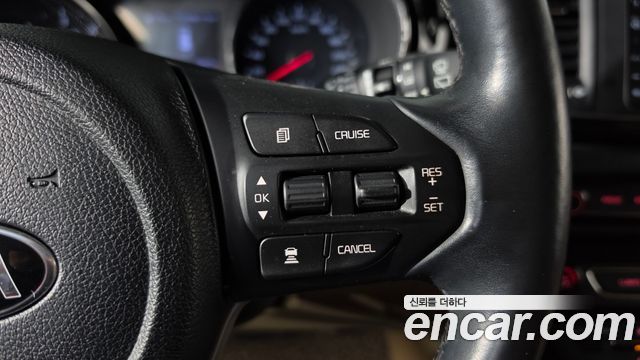 Kia Carnival 9-Seater Hi-Limousine Prestige 2019 — фото 18