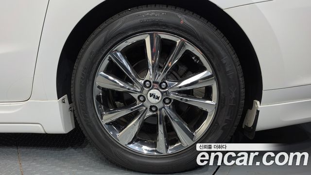 Kia Carnival 9-Seater Hi-Limousine Prestige 2019 — фото 21