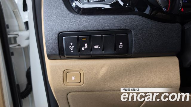Kia Carnival 9-Seater Hi-Limousine Prestige 2019 — фото 29