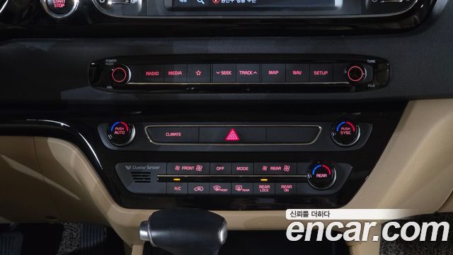 Kia Carnival 9-Seater Hi-Limousine Prestige 2019 — фото 34