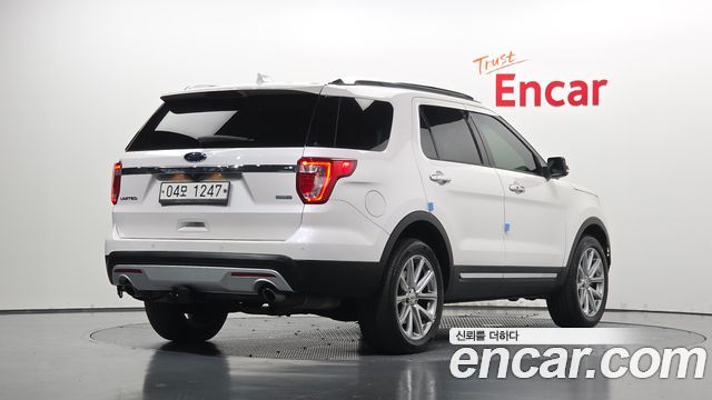 Ford Explorer 2.3 Limited 4WD 5th 2017 — фото 2