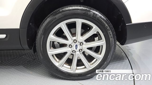 Ford Explorer 2.3 Limited 4WD 5th 2017 — фото 5