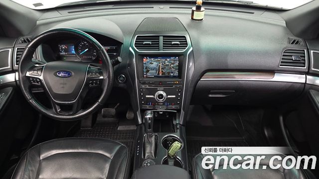 Ford Explorer 2.3 Limited 4WD 5th 2017 — фото 7