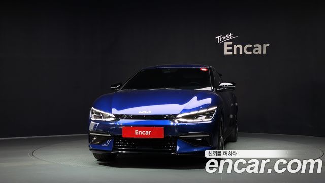 Kia EV6 Long Range 4WD GT Line 2022 — фото 3