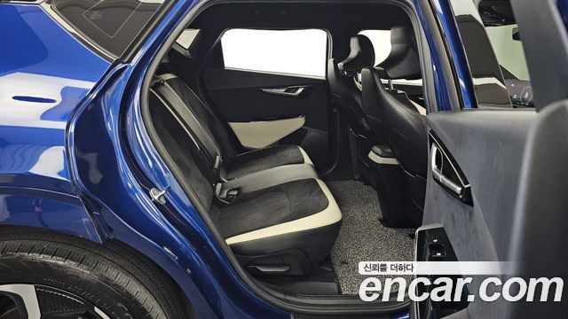 Kia EV6 Long Range 4WD GT Line 2022 — фото 12