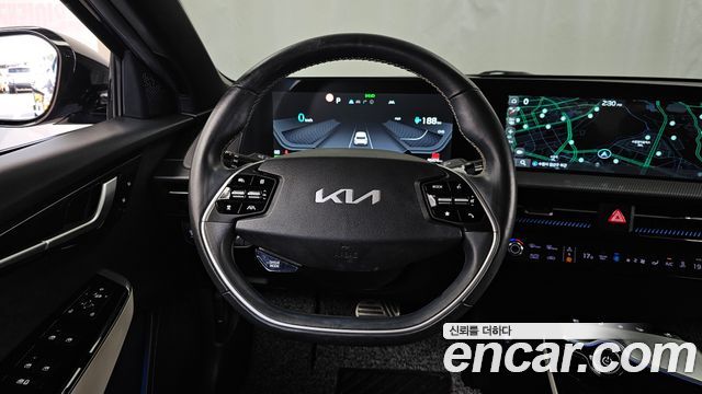 Kia EV6 Long Range 4WD GT Line 2022 — фото 13