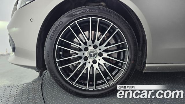 Mercedes-Benz C-Class (W206) C200 4MATIC Avantgarde 2022 — фото 5