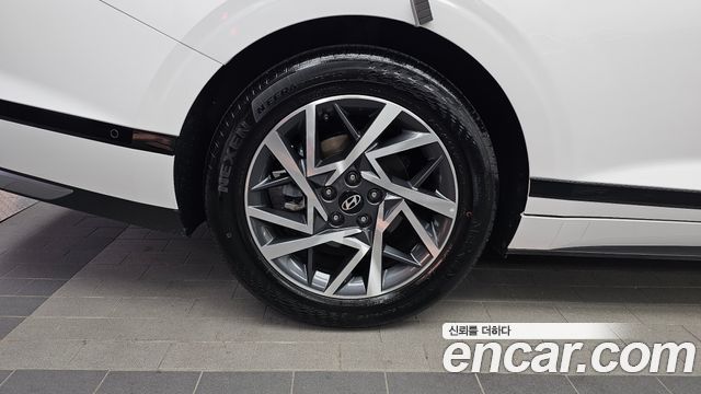 Hyundai Grandeur (GN7) 2,5 Gasoline 2WD Premium 2023 — фото 5