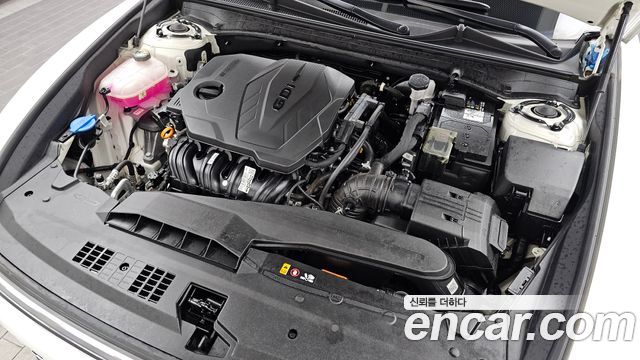 Hyundai Grandeur (GN7) 2,5 Gasoline 2WD Premium 2023 — фото 6