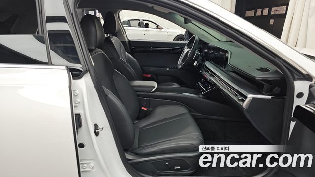 Hyundai Grandeur (GN7) 2,5 Gasoline 2WD Premium 2023 — фото 11