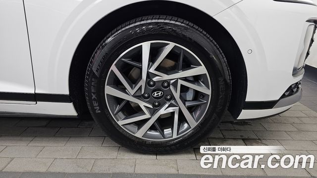 Hyundai Grandeur (GN7) 2,5 Gasoline 2WD Premium 2023 — фото 21